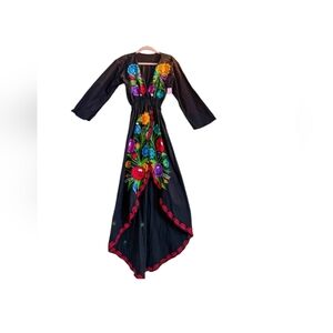 Floral Embroidered Mexican Dress One Size NWT